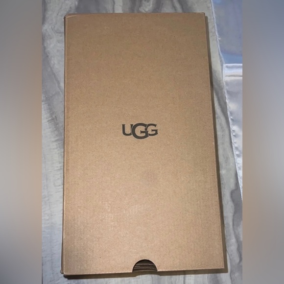 UGG Oh Yeah Slide - Picture 5 of 5